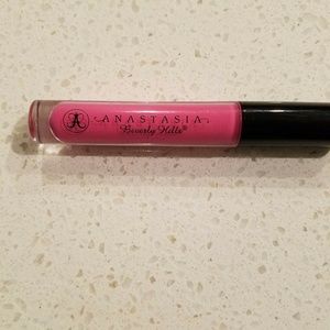 Lipgloss from Anastasia Beverly Hills
